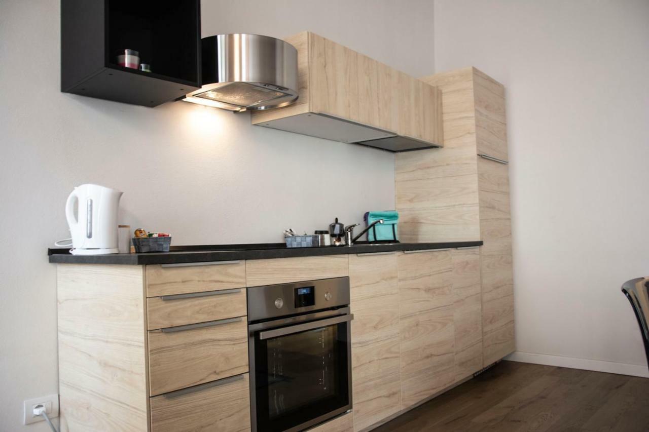 Residenza La Torre Apartamento Mântua Exterior foto
