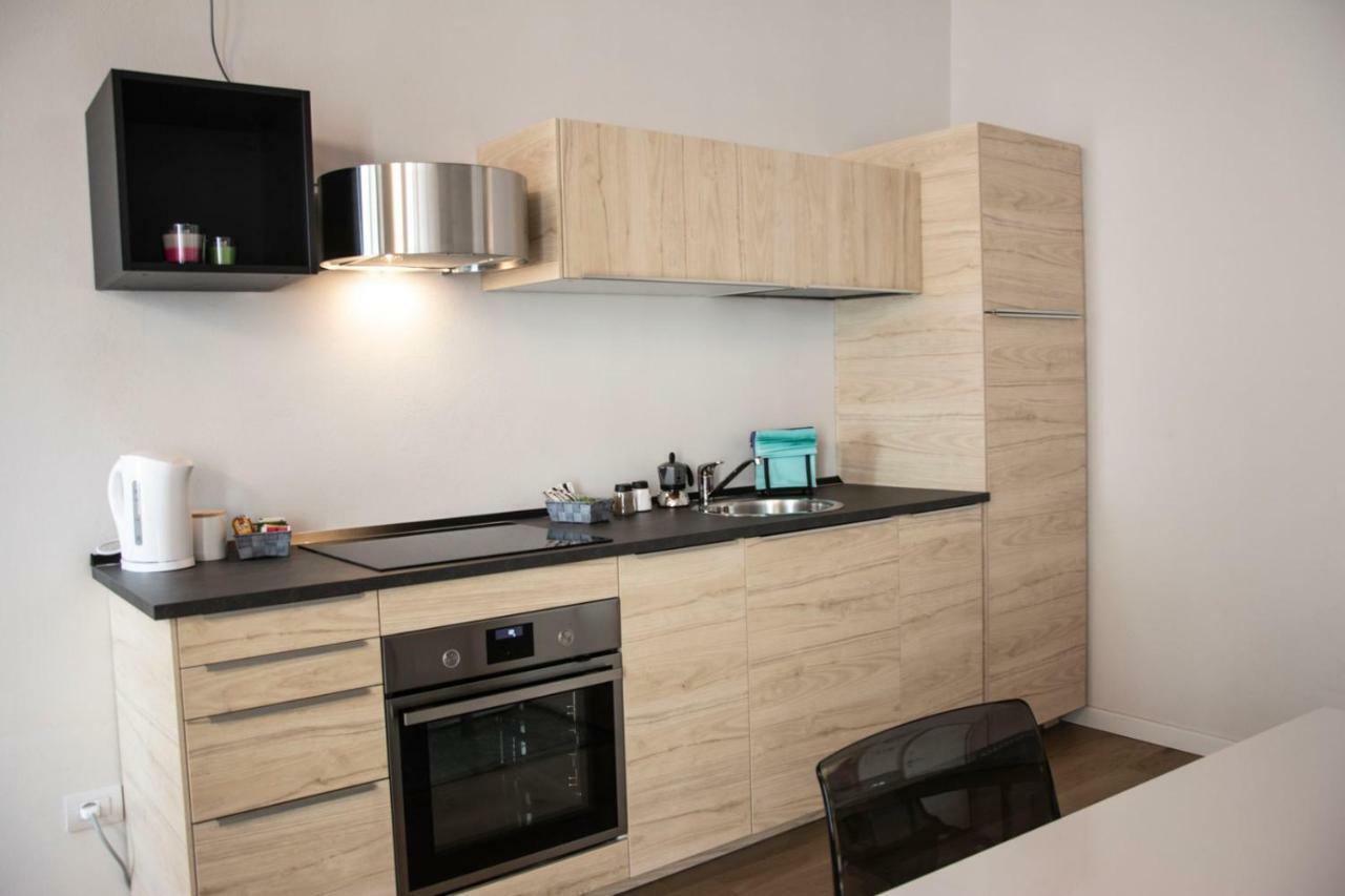 Residenza La Torre Apartamento Mântua Exterior foto
